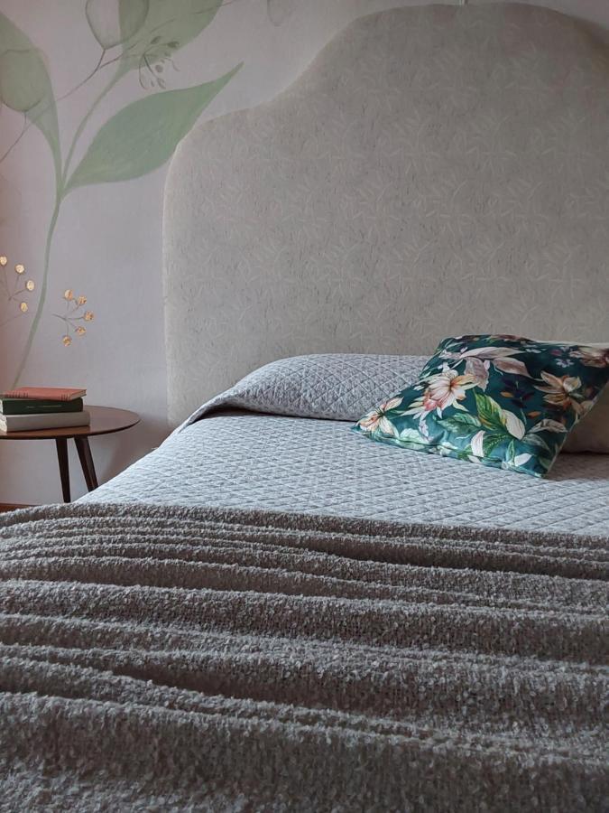 Casa Vacanze Malvarosa Casale Corte Cerro Εξωτερικό φωτογραφία