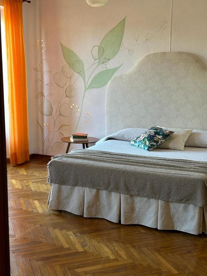 Casa Vacanze Malvarosa Casale Corte Cerro Εξωτερικό φωτογραφία