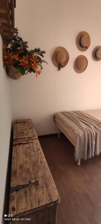 Casa Vacanze Malvarosa Casale Corte Cerro Εξωτερικό φωτογραφία