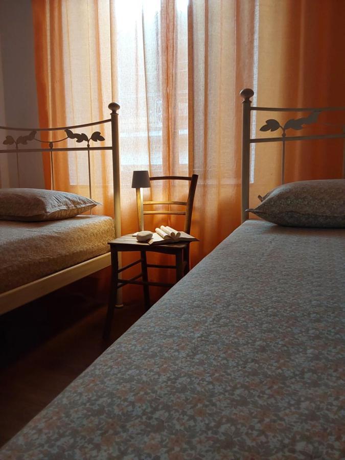 Casa Vacanze Malvarosa Casale Corte Cerro Εξωτερικό φωτογραφία