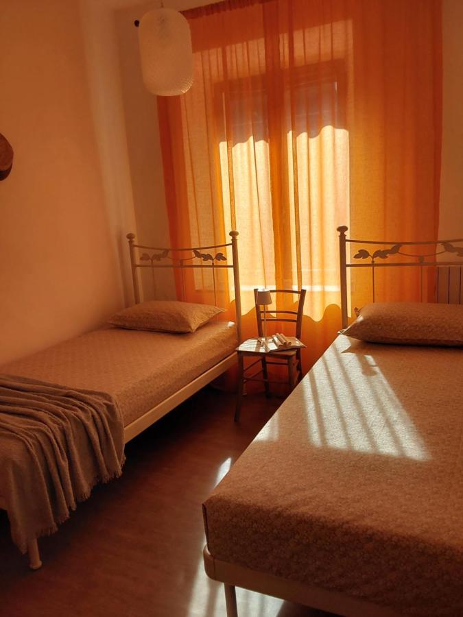 Casa Vacanze Malvarosa Casale Corte Cerro Εξωτερικό φωτογραφία