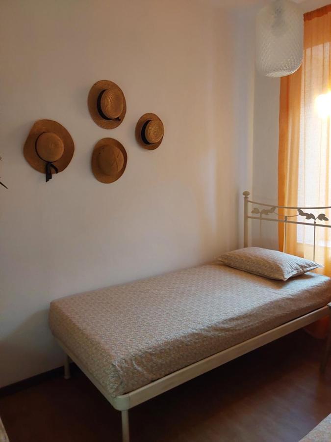 Casa Vacanze Malvarosa Casale Corte Cerro Εξωτερικό φωτογραφία